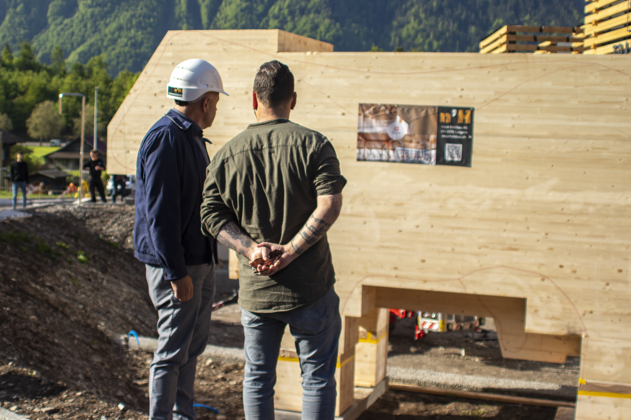 Vom Holzstapel über den Brünig zur Holzkuh